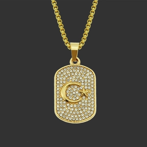 Collier Pendentif Lune Étoile Iced Out pour Hommes Alliage Plaqué Or avec Strass Bijoux Hip Hop Accessoire Streetwear Rock