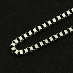 Classic silver punk box chain belt with high-polished metallic finish for rock style