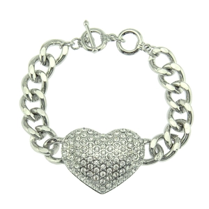 Bracelet grosse chaîne argentée avec pendentif cœur en strass et fermoir à bascule