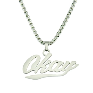 Collana in acciaio inossidabile argento lucido con catena box e ciondolo scritta Okay