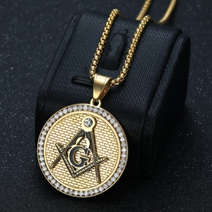 Collier maçonnique AG en acier inoxydable doré avec zircons brillants et chaîne maille vénitienne