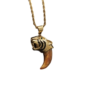 Golden tiger head necklace with resin claw pendant and rope chain for men