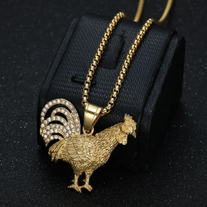 Hip hop rooster pendant necklace in gold plated stainless steel with sparkling crystals