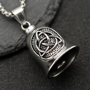 Collier avec pendentif cloche Viking vintage et nœud celtique en acier inoxydable