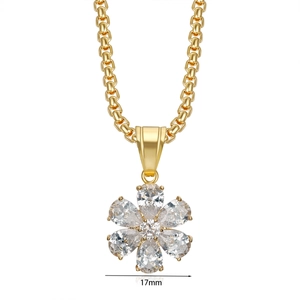 Detail eines 17mm Goldanhängers aus Edelstahl mit geometrischer Zirkon-Blume Einlage