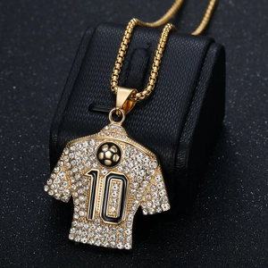 Collier pendentif maillot de foot numéro 10 en acier inoxydable doré avec cristaux brillants