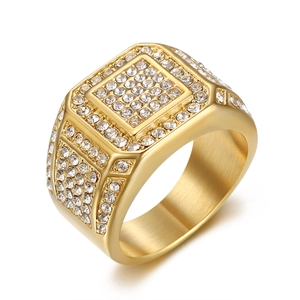 Bague chevalière hip-hop luxueuse en acier titane doré avec cristaux pavés