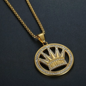 Gold plated hip hop KING crown round pendant necklace with sparkling rhinestones