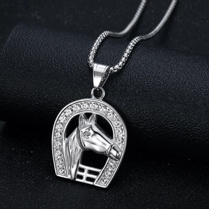 Hip hop silver horse head pendant necklace with horseshoe sparkling zircon inlay