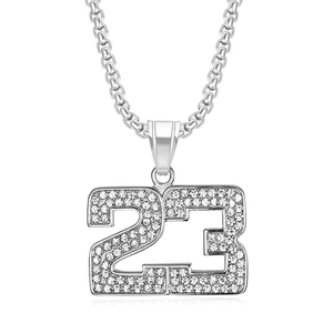 Collier hip hop argenté avec pendentif numéro 23 serti de strass brillants et scintillants