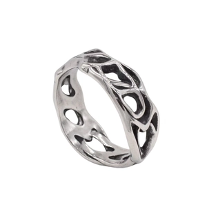 Bague vintage pour hommes en acier inoxydable avec motif de flamme ajouré et fini oxydé