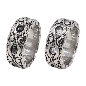 Vintage Gothic Stainless Steel Ring For Men Women Hollow Carved Vine Pattern Inlaid Black White Rhinestone Punk Band Ring Jewelry
