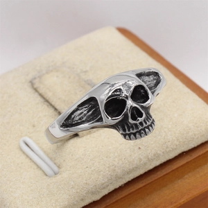 Retro punk skull ring for men in silver titanium steel with vintage oxidized finish