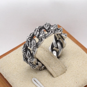 Vintage Cuban chain link ring in antique silver with gothic cross floral embossing