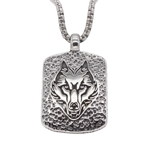 Vintage 316 Stainless Steel Wolf Head Relief Pendant Necklace For Men Retro Hammered Rectangular Punk Biker Jewelry Gift