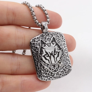 Men's retro wolf head square pendant necklace in silver stainless steel with box chain