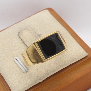 Classic gold signet ring for men featuring a rectangular black enamel polished stone inlay