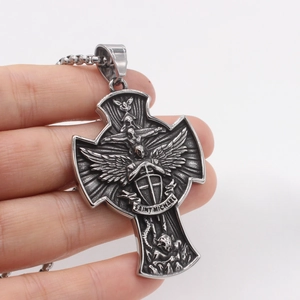 Collier avec pendentif croix archange Saint Michel en acier inoxydable vintage