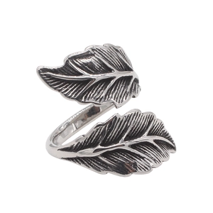Retro leaf open ring for men made of vintage silver finish stainless steel