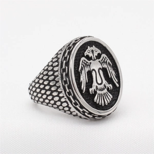 Retro double-headed eagle titanium steel ring for men with vintage punk textures