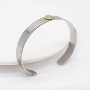 Retro eagle totem silver stainless steel open cuff bangle with golden round emblem