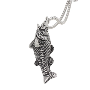 Retro stainless steel goldfish pendant necklace with detailed scales and box chain
