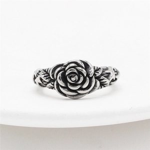 Vintage Stainless Steel Rose Flower Ring 3D Carved Floral Texture Gothic Punk Retro Style Band For Men Women Gift Jewelry