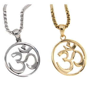 Colliers avec pendentif religieux Om en finitions or et argent avec chaînes en acier