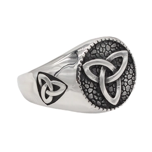 Vintage Viking Triquetra ring for men in stainless steel with black stone inlay detail