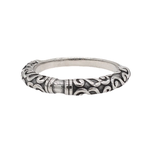 Retro stainless steel ring with ornate vine relief and oxidized silver finish