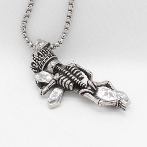 Retro gothic skull cross pendant necklace in vintage silver finish with steel box chain