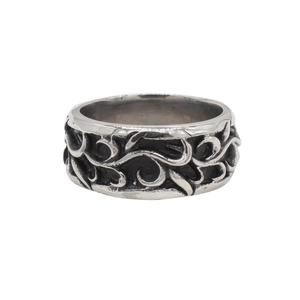 Vintage silver-toned men's titanium steel ring with intricate relief dragon pattern
