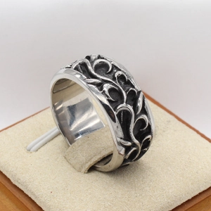Retro dragon pattern wide band ring in vintage silver finish with intricate hollow design