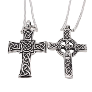 Collier Pendentif Croix Celtique Vintage pour Hommes Acier Inoxydable Vieilli Bijoux Vikings Religieux Retro Gothique