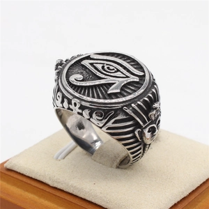 Retro Egyptian Pharaoh Eye of Horus stainless steel ring in vintage silver finish