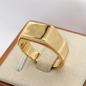 Polished 8mm gold titanium steel signet ring for men with minimalist rectangle face