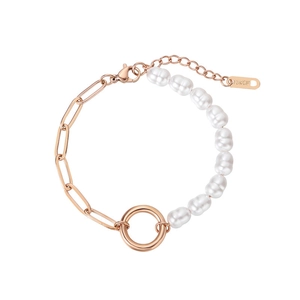 Detail of rose gold paperclip chain bracelet with pearls and 18KGF hallmark tag
