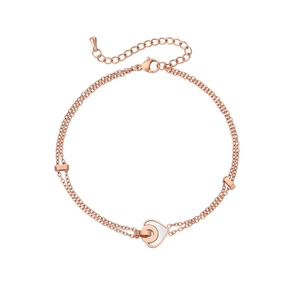 Vue détaillée du bracelet double rang or rose avec pendentif cœur en nacre