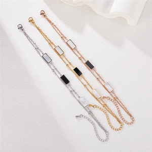 Bracelet double chaîne en argent, or et or rose avec breloques rectangulaires chic