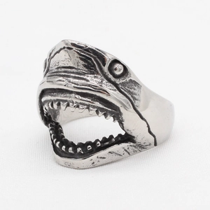 Retro stainless steel shark ring for men with antique silver finish and detailed teeth