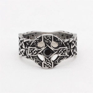 Retro stainless steel ring with Celtic knot patterns and a center black stone inlay