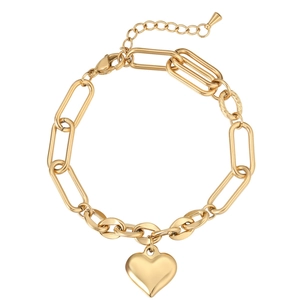 Chic gold heart pendant bracelet with oval metal links and an adjustable lobster clasp