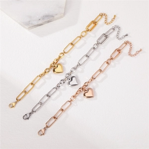 Minimalist stainless steel heart pendant bracelets in gold, silver and rose gold colors