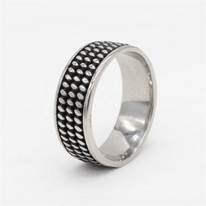 Bague large en acier inoxydable rétro avec trois rangées de textures perlées argentées