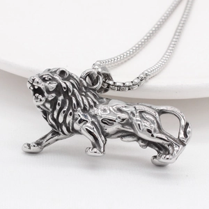 Mens silver roaring lion pendant necklace in stainless steel with square box chain