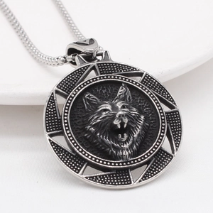 Collier pendentif loup viking pour homme en acier inoxydable avec finition vieillie