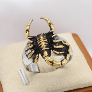 Retro stainless steel scorpion ring for men with unique black and gold punk design