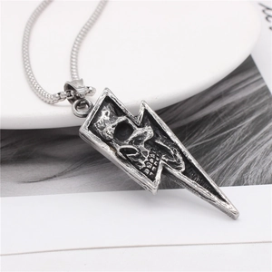 Vintage punk lightning bolt skull pendant necklace in distressed titanium steel