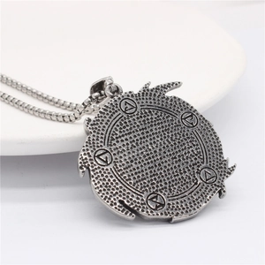 Retro stainless steel dragon medallion necklace with vintage silver finish and box chain