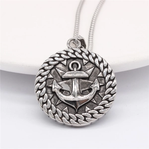 Collier avec pendentif ancre et boussole en acier inoxydable au style vintage